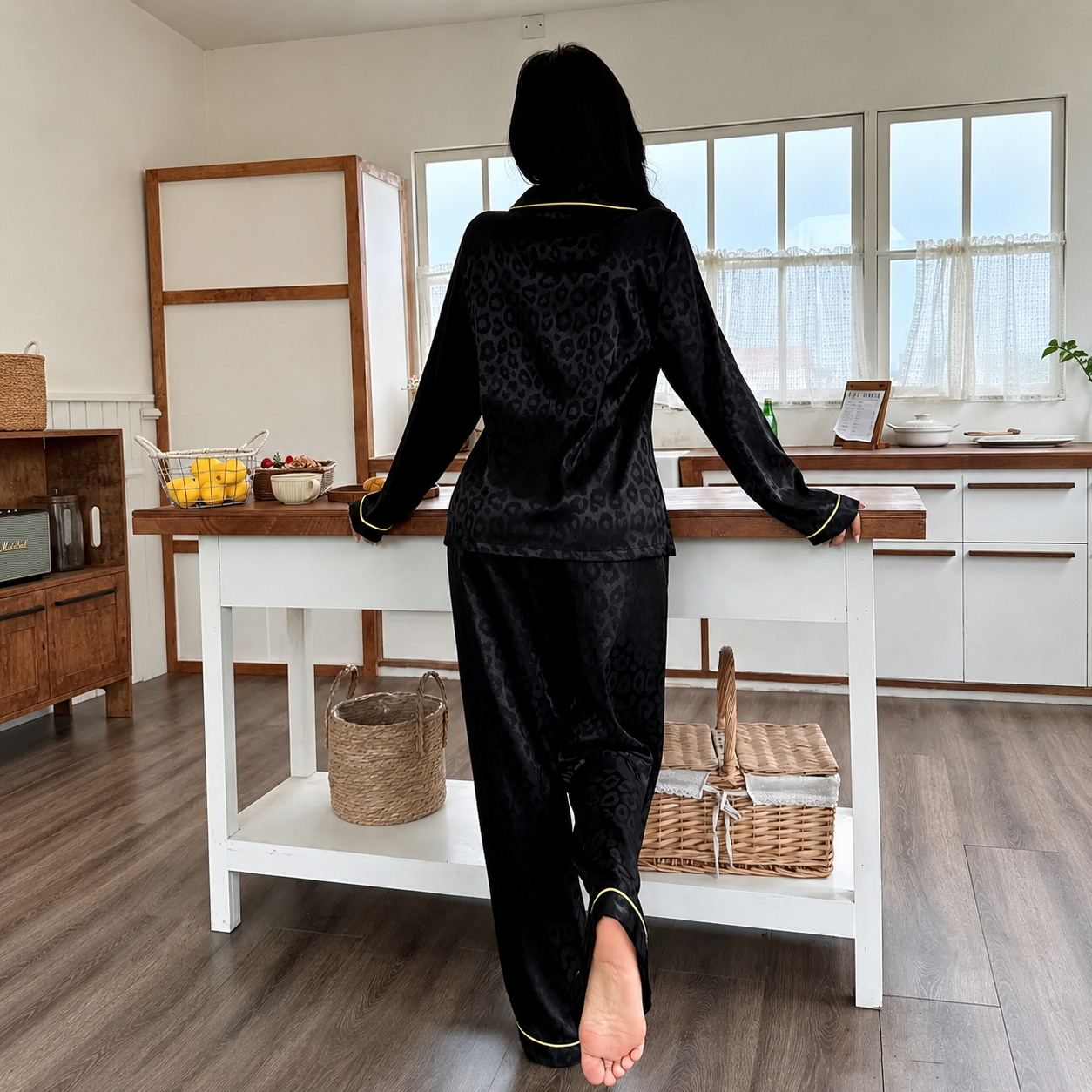 2 Piece Of Printed Jacquard Collared Long Sleeve Top and Pant Pajama Set For Women