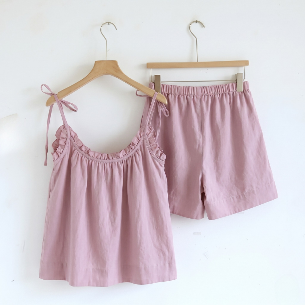 Summer Sleepwear Set With Camisole Top And Cropped Pants For Women