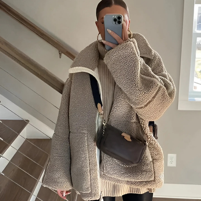 Soft Sherpa Zippered Jacket With Pockets-My Comfy Blouse