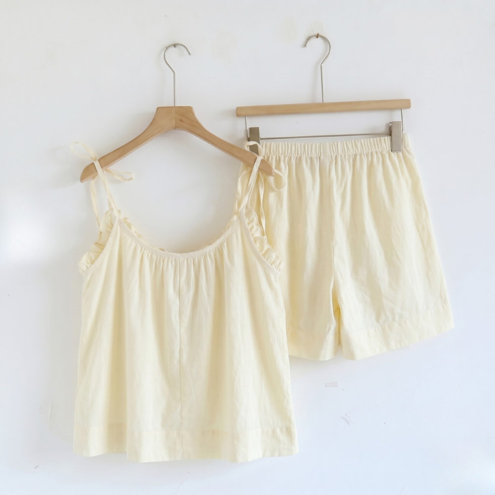 Summer Sleepwear Set With Camisole Top And Cropped Pants For Women