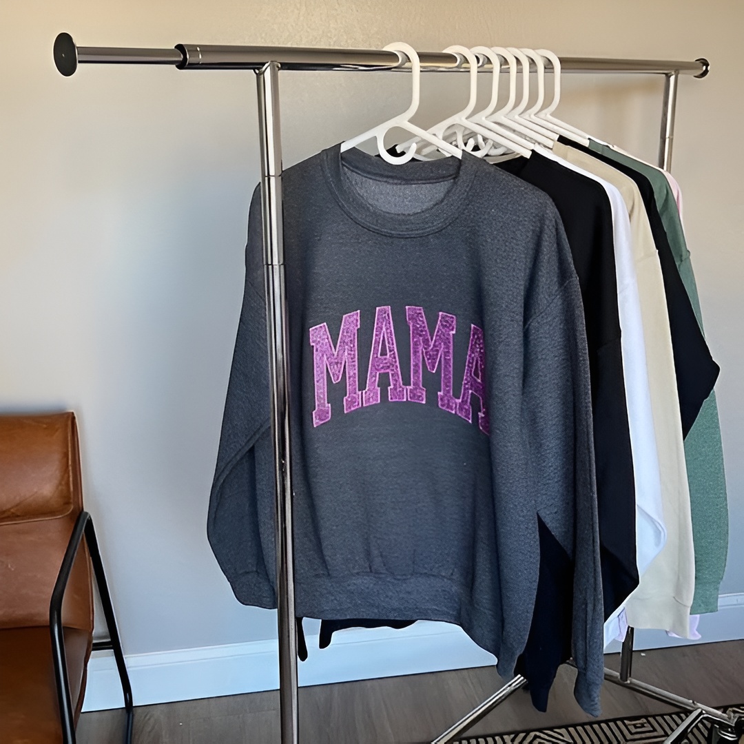 Personalized MAMA Sweatshirt With Glitter Print And Name Detail