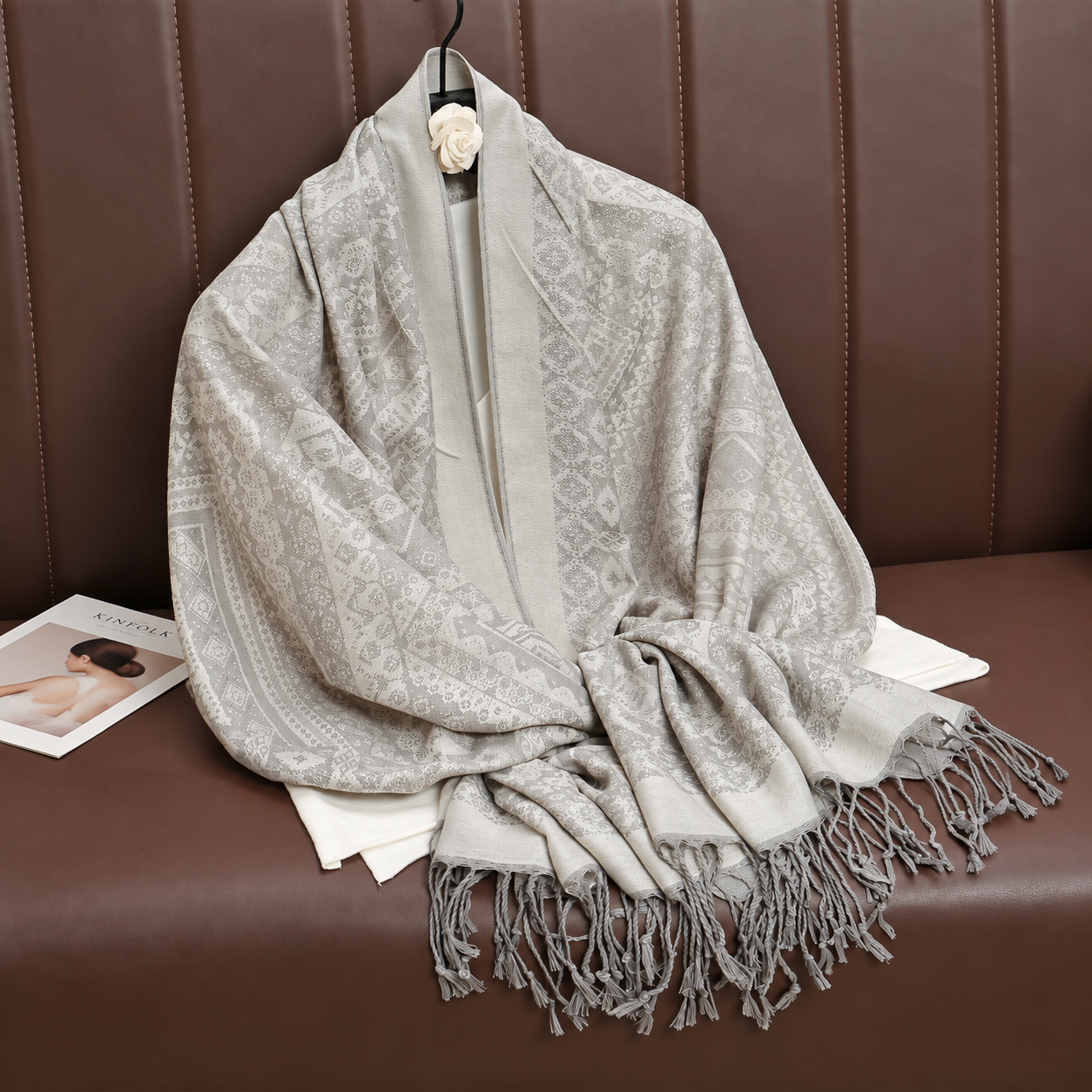 Fashionable Paisley Pattern Print Jacquard Shawl For Women