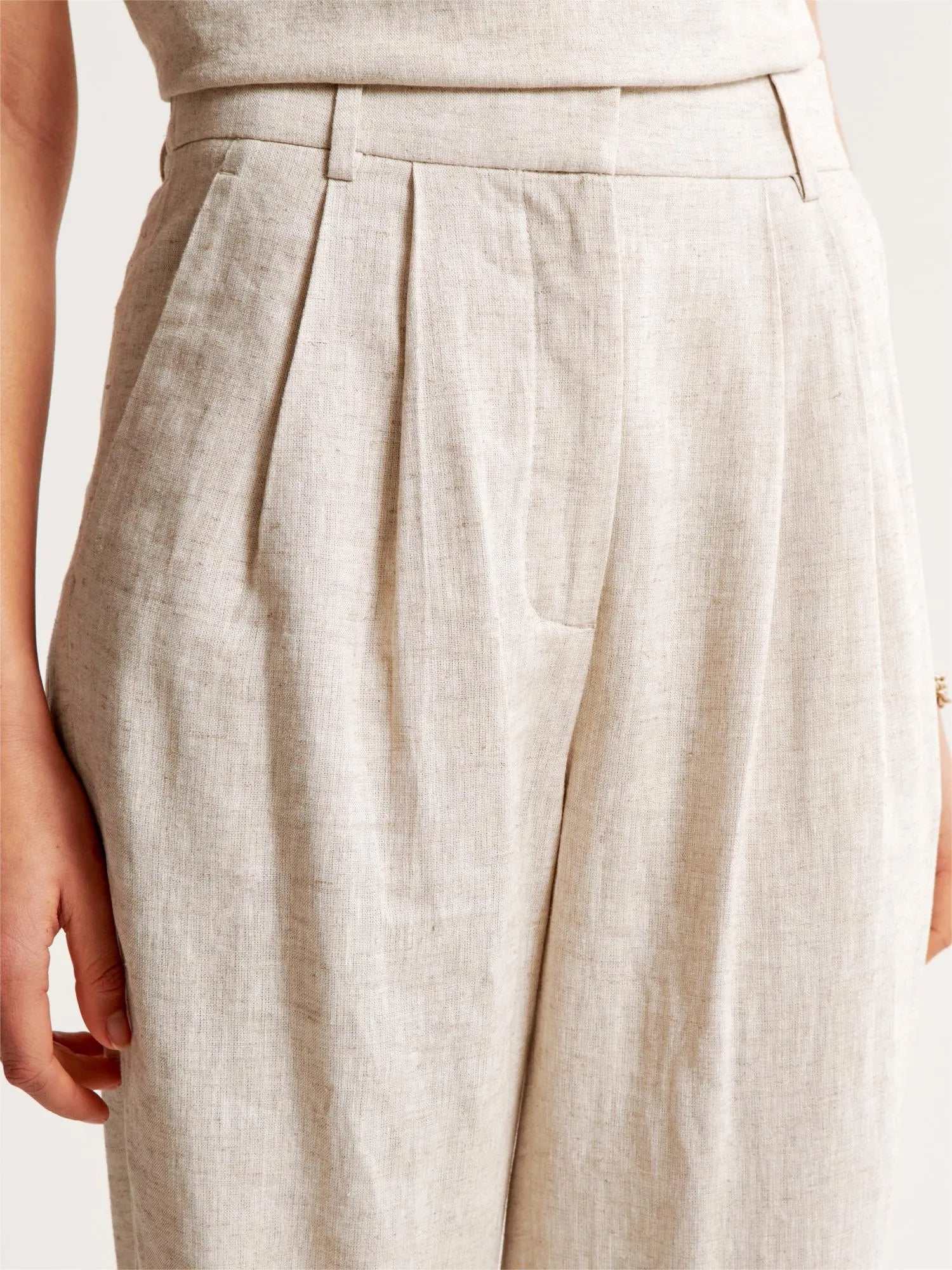 Tailored And Lifted Linen Blend Set-My Comfy Blouse