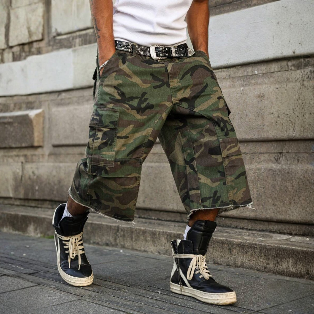 Street Rush And Casual Cargo Pockets Camouflage Frayed Hem For Men