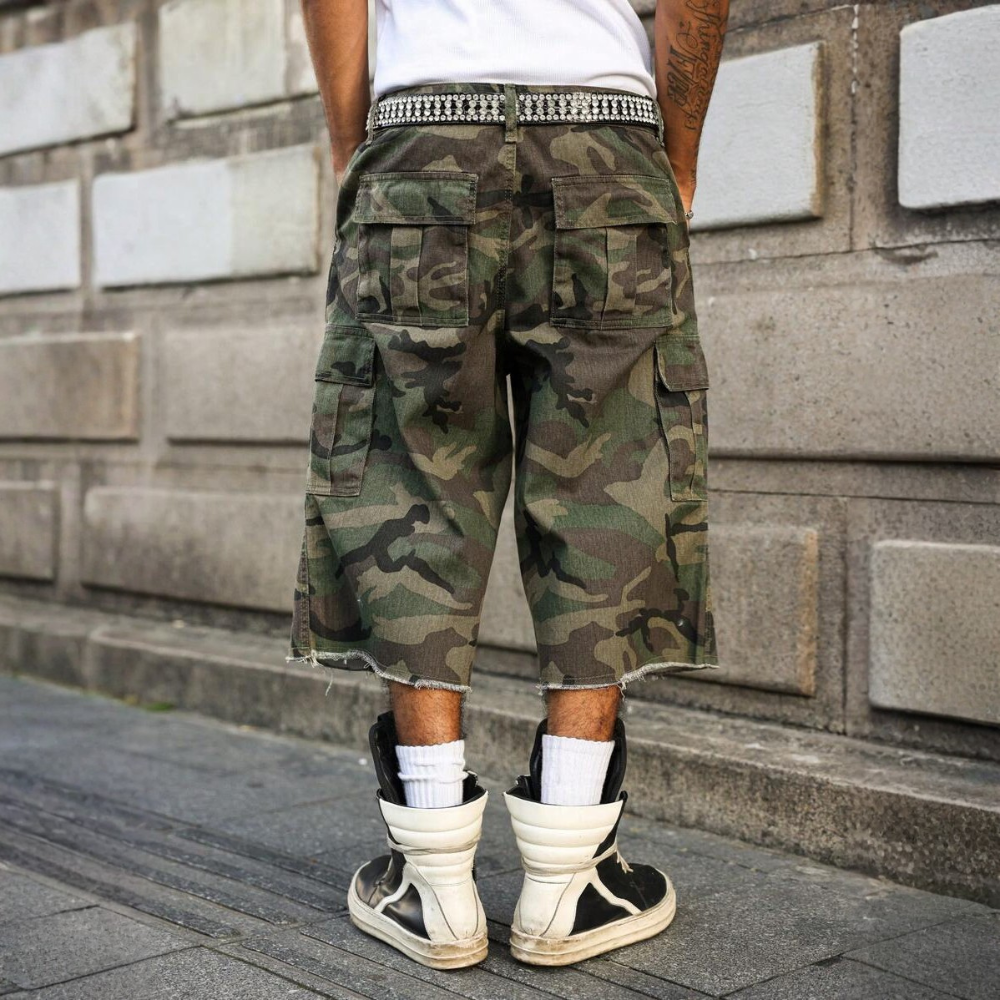 Street Rush And Casual Cargo Pockets Camouflage Frayed Hem For Men