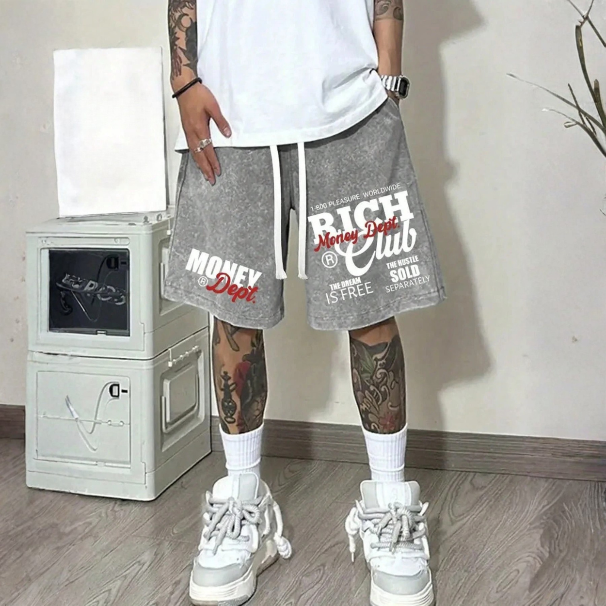 Adjustable Drawstring Retro Printed Shorts For Men