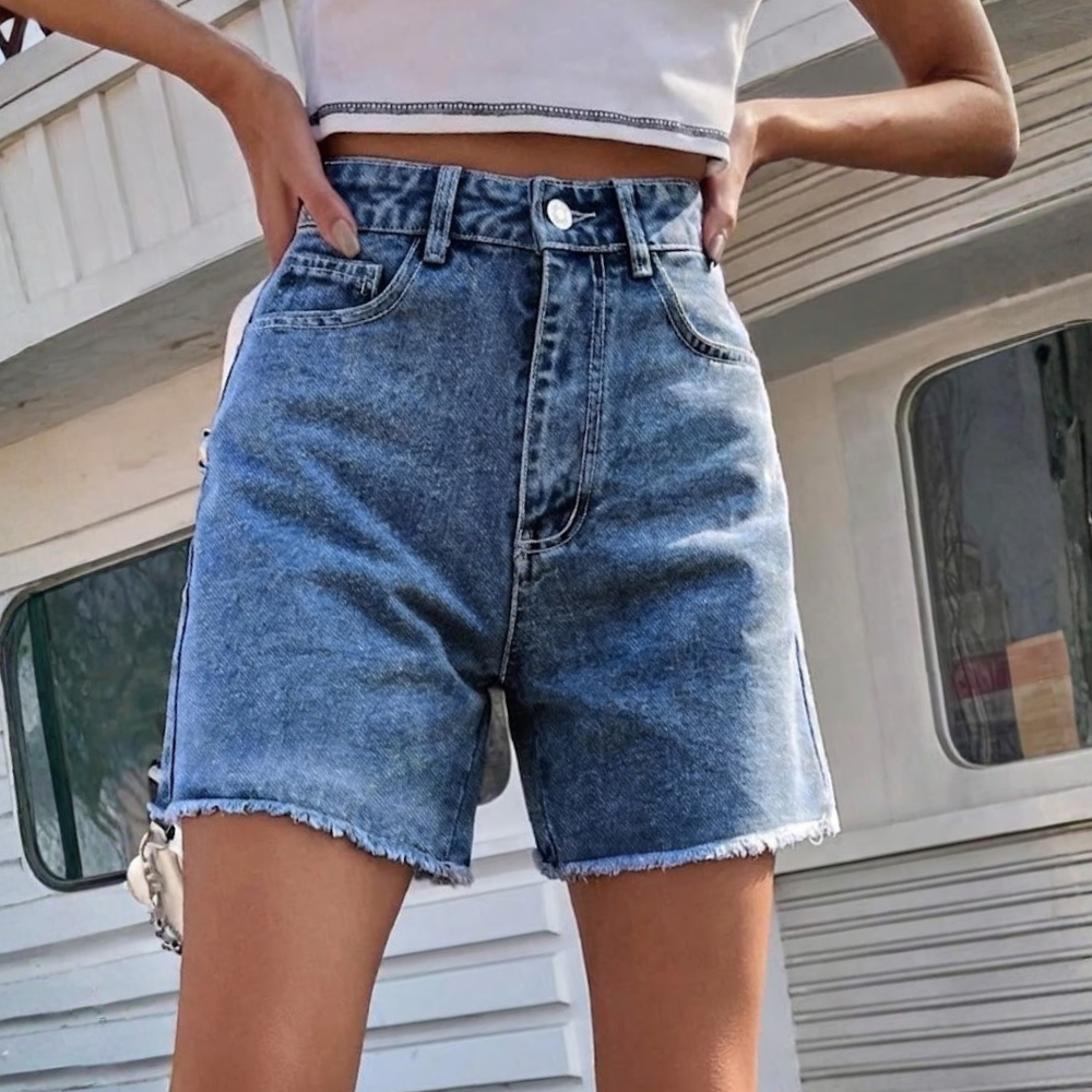 Casual Washed Raw Hem Slant Pocket Denim Shorts For Women