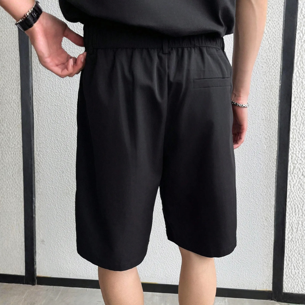 Men’s Striped Pleated Loose Fit Casual Shorts