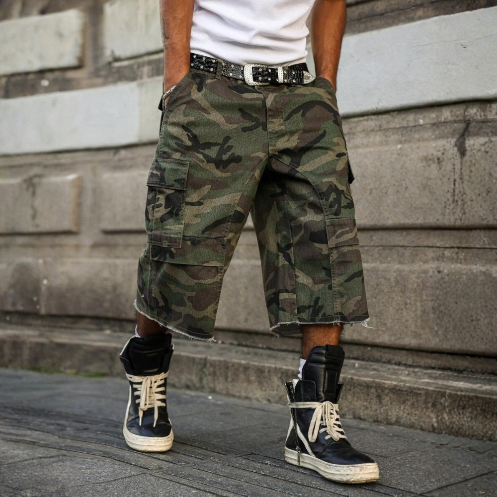 Street Rush And Casual Cargo Pockets Camouflage Frayed Hem For Men