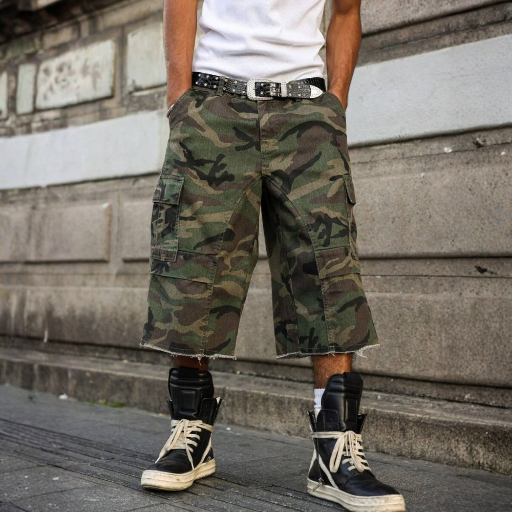 Street Rush And Casual Cargo Pockets Camouflage Frayed Hem For Men