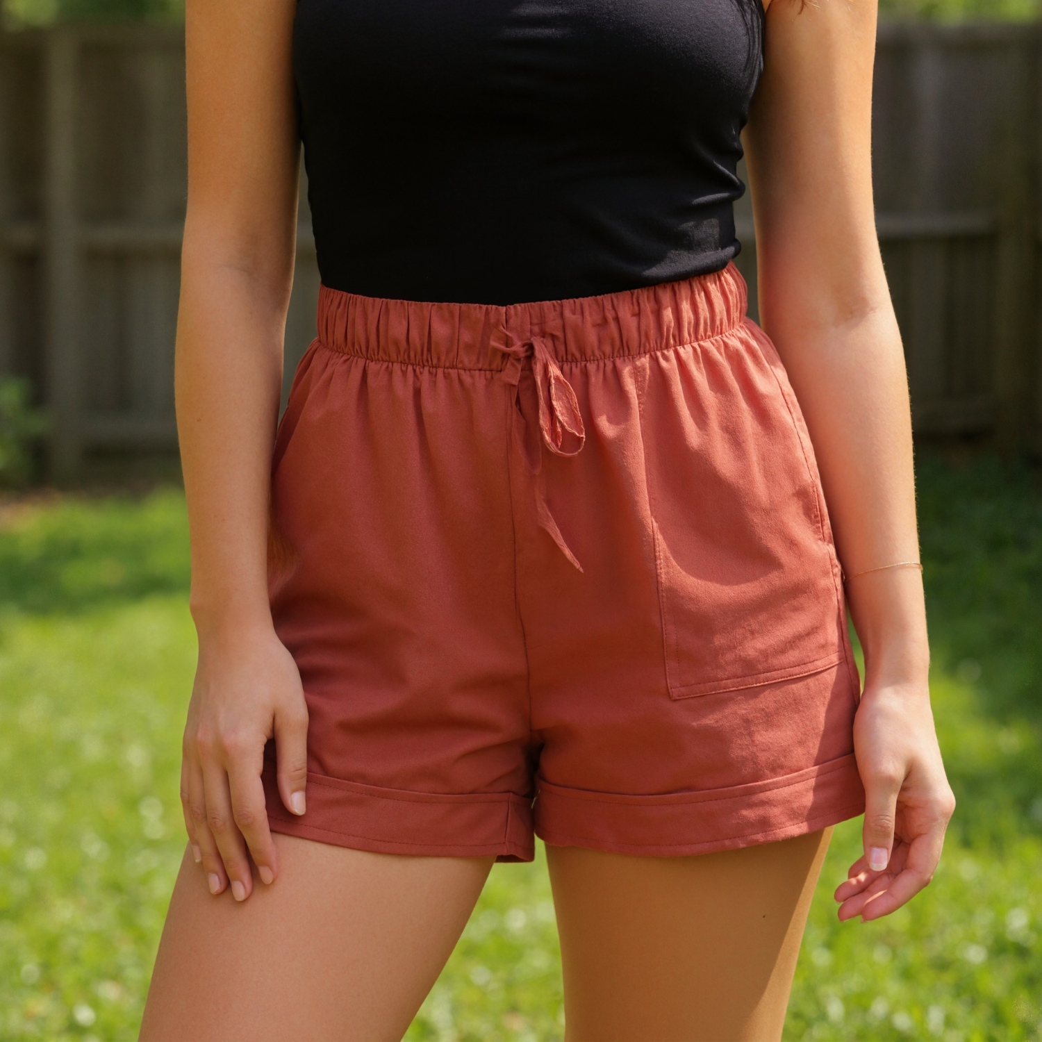 Comfy Elastic Drawstring Pocket Shorts