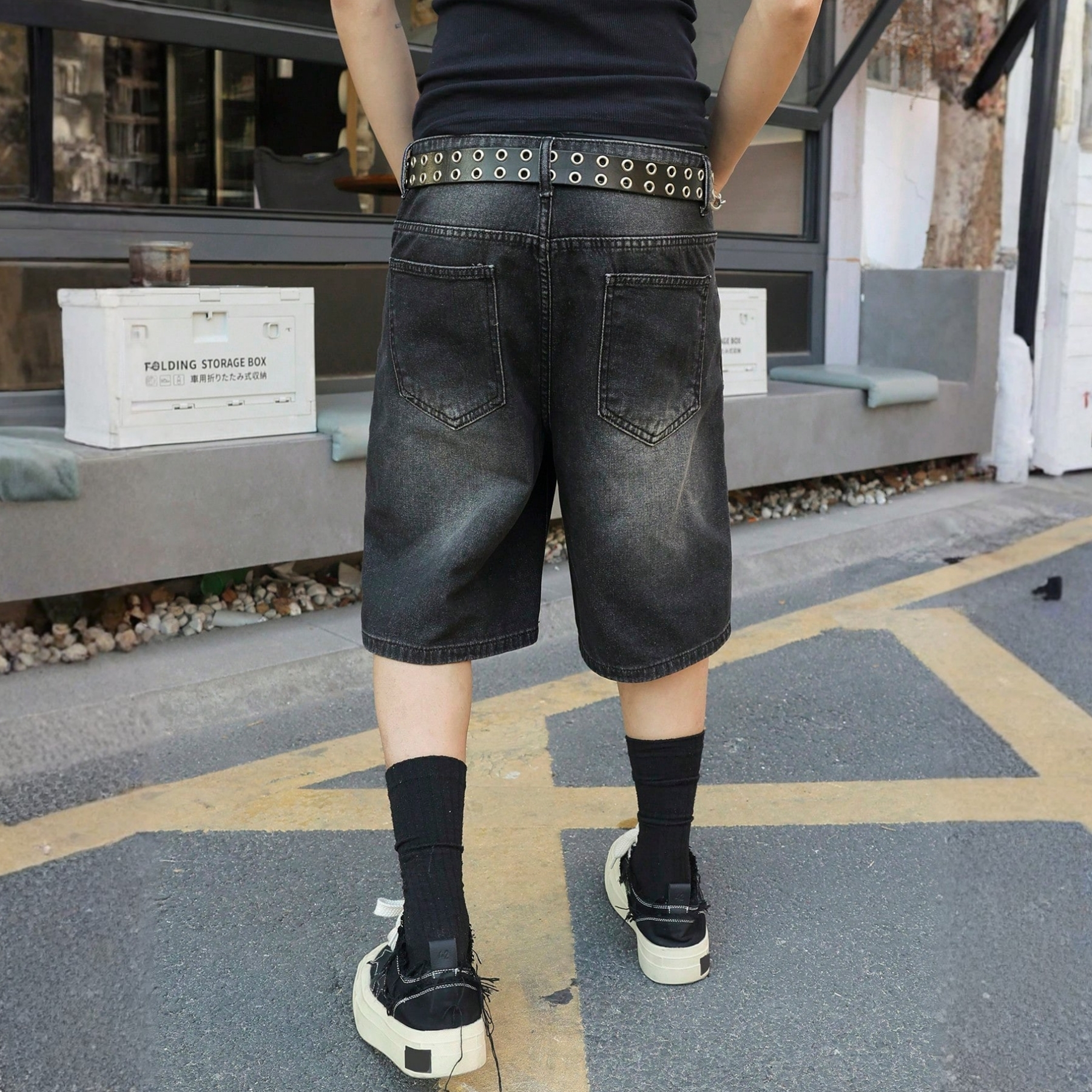 Manfinity Loose Fit Embroidered Denim Shorts Casual Summer Style
