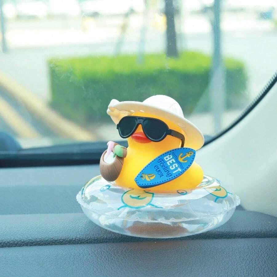 Duck Car Dashboard Statue With Coconut Accents