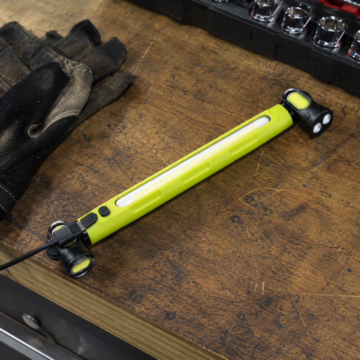 Cordless Rechargeable LED Magnetic Light Bar With Hooks