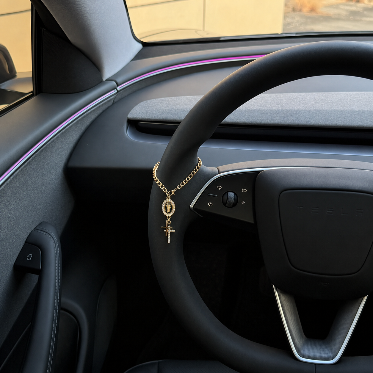Adjustable Car Steering Wheel Hanging Pendant Ornament For Car Decor