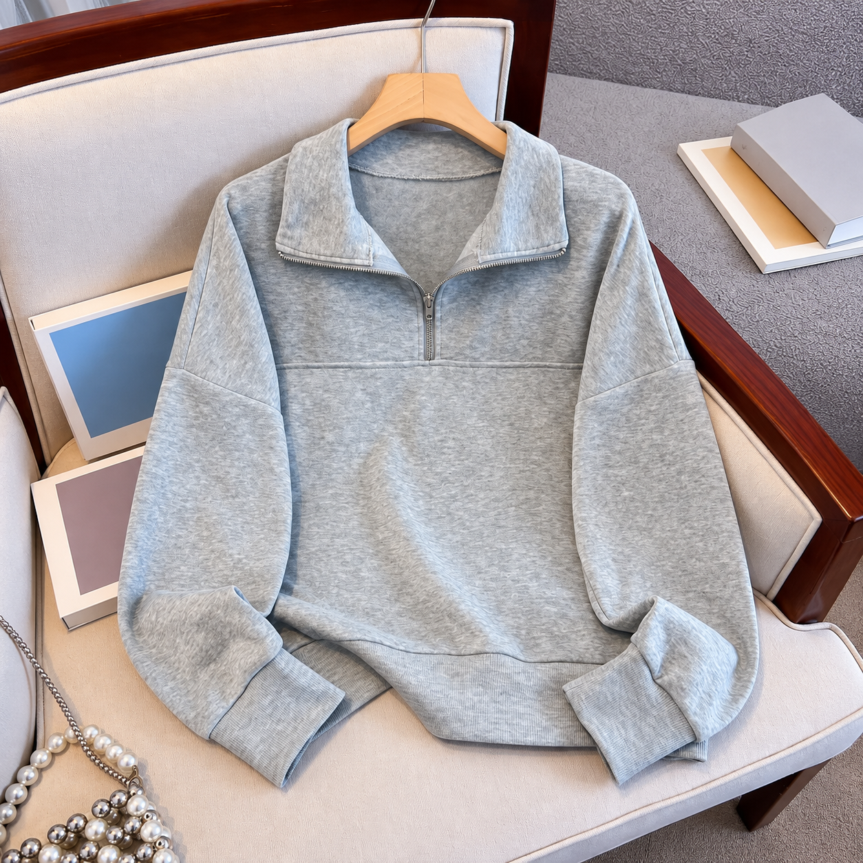 Light Gray · S