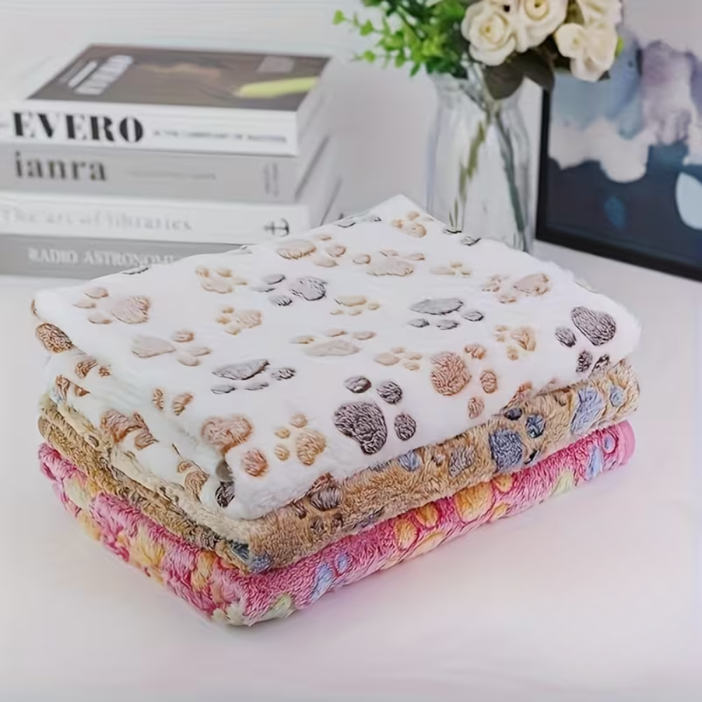 Paw Pattern Dog Blanket Set