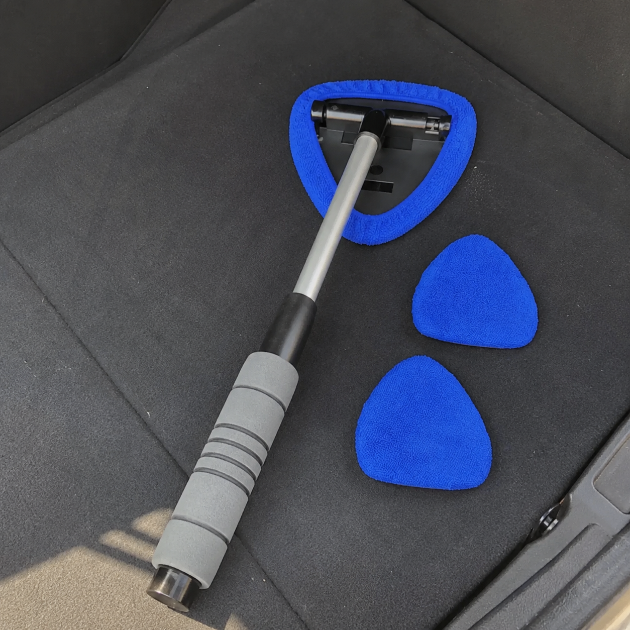 Windshield Cleaner Tool With 3 Reusable Microfiber Pads For Cars