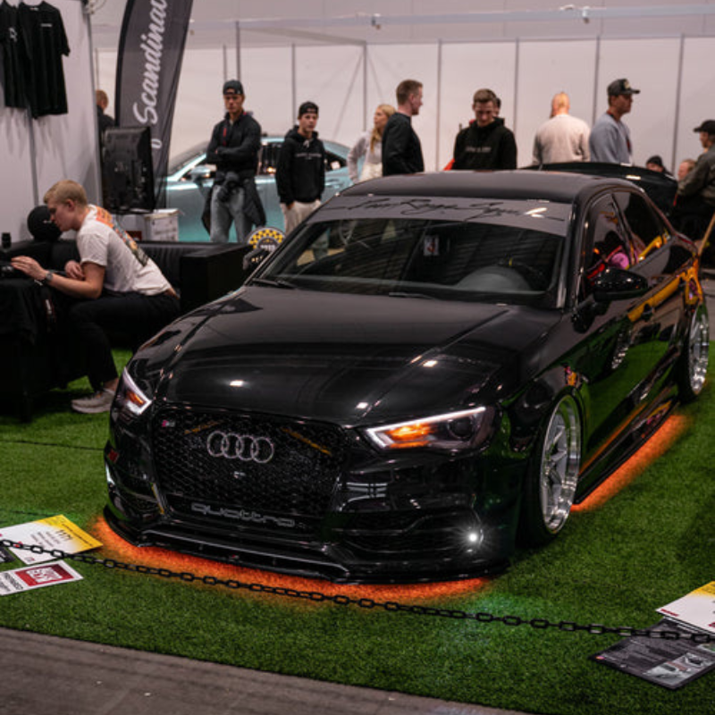 Under Glow Kit LED Color Chasing Kit-Wireless Car Play Tech