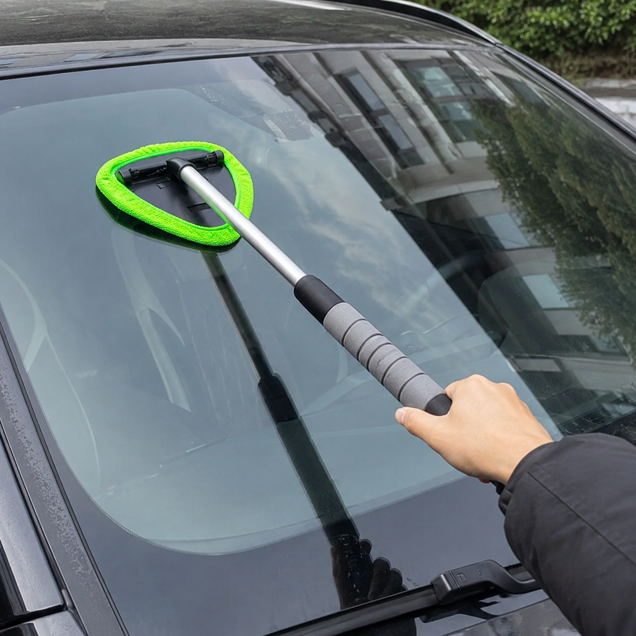 Windshield Cleaner Tool With 3 Reusable Microfiber Pads For Cars