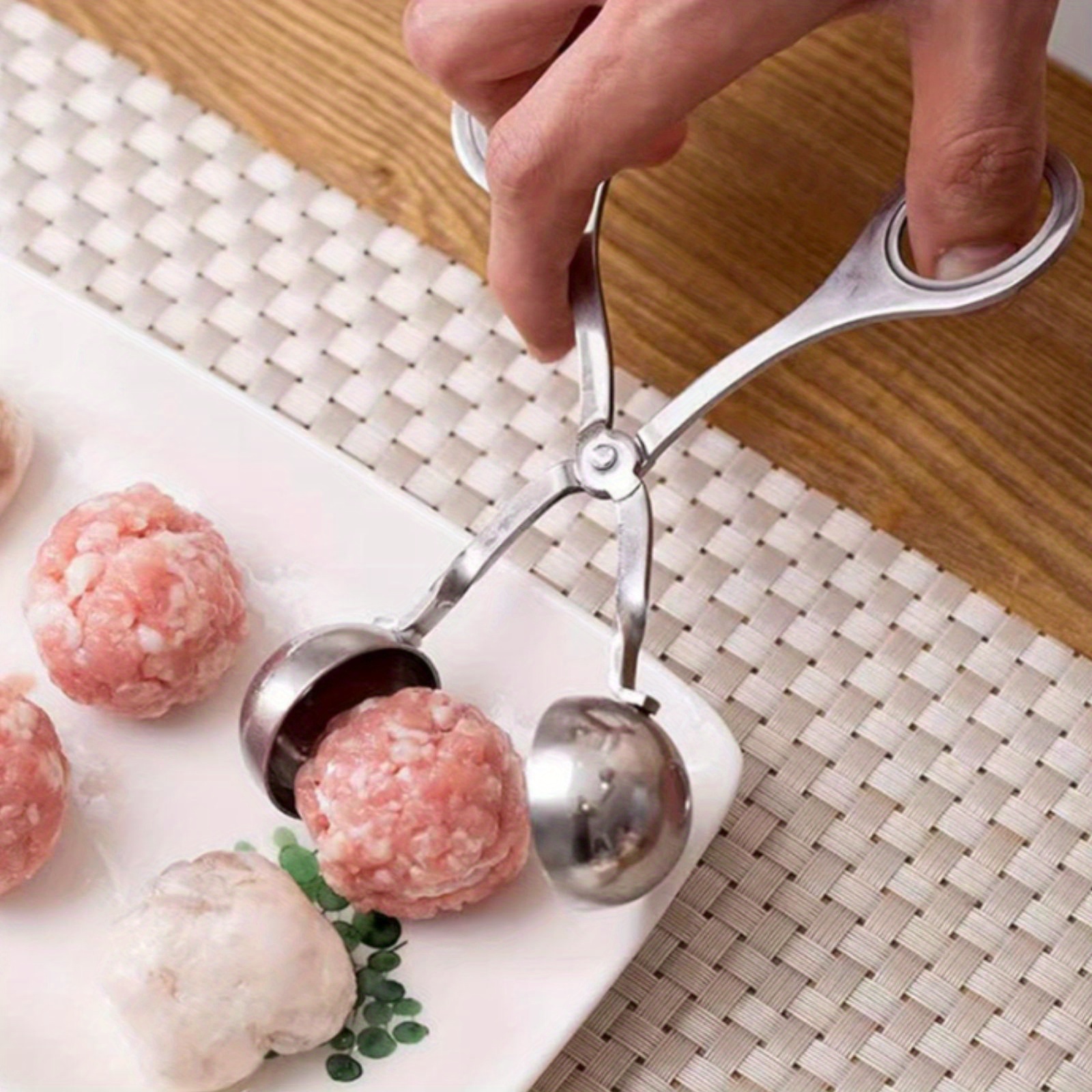 1pc Stainless Steel Meat Ballers with Anti-Slip Handles None-Stick Meat Baller Tongs