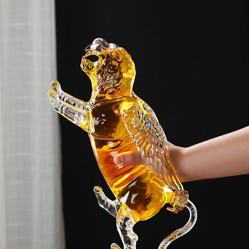 Winged Tiger Glass Decanter-Wine and Whiskey Decanter