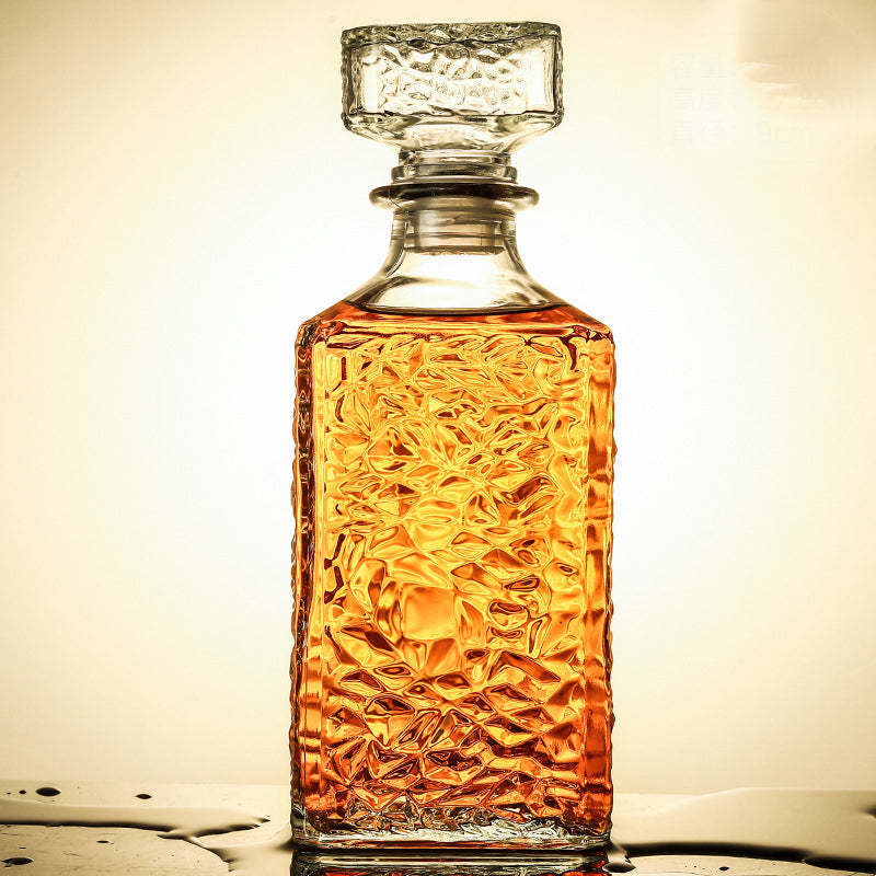Classic Liquor Decanter-Wine and Whiskey Decanter