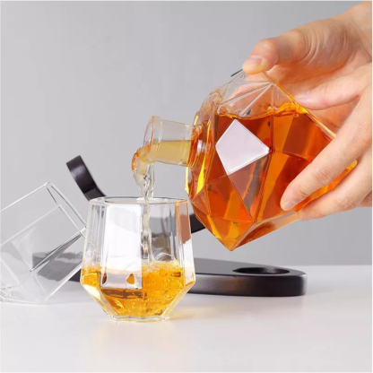Diamond Shaped Wine Decanter-Wine and Whiskey Decanter