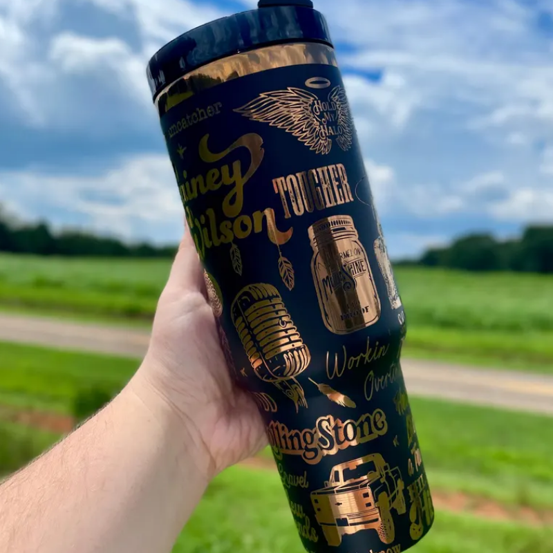 Lainey Wilson Tumbler – 40oz Insulated Drinkware for Fans-Wine and Whiskey Decanter