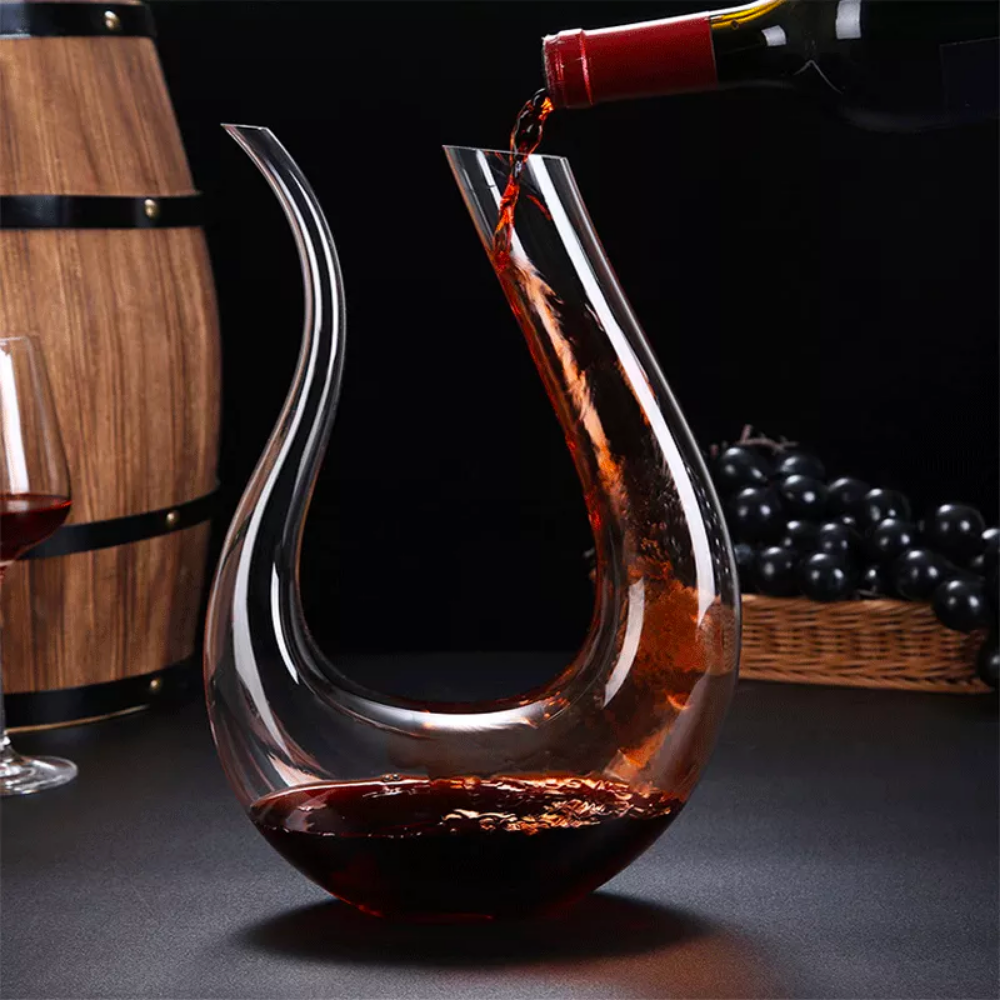 Large U-Shaped Wine Decanter-Wine and Whiskey Decanter