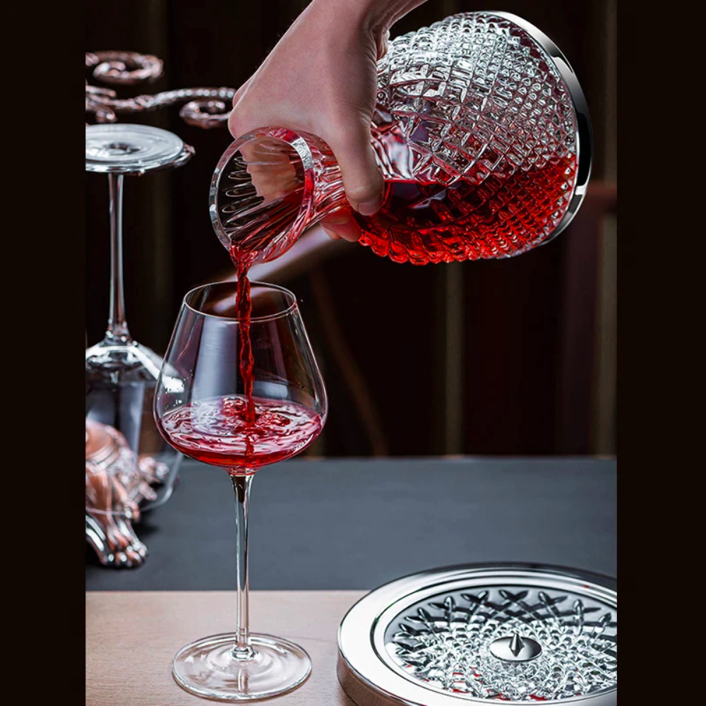 360° Rotating Crystal Wine Decanter with Tray-Wine and Whiskey Decanter