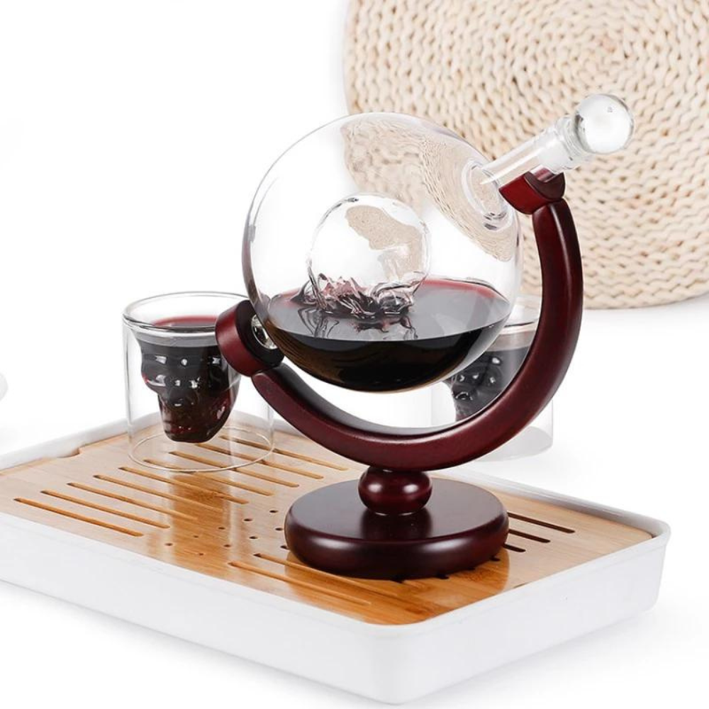 Skull Whiskey Decanter Set