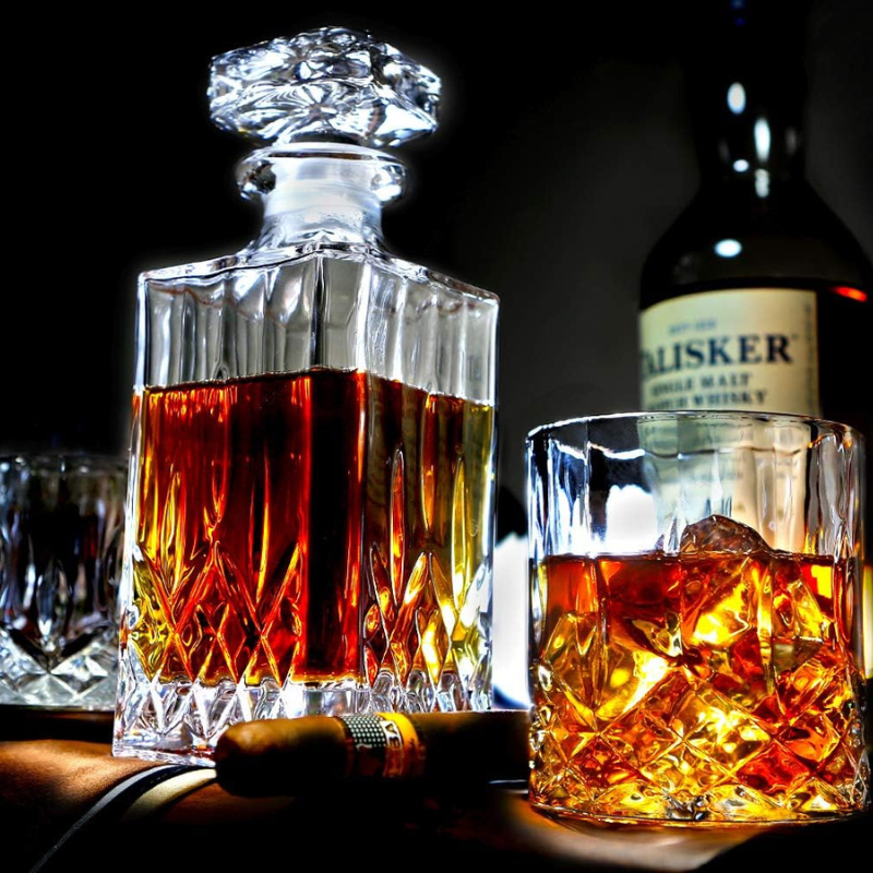 Whiskey Decanter Gift Set With Four Matching Glasses-Wine and Whiskey Decanter