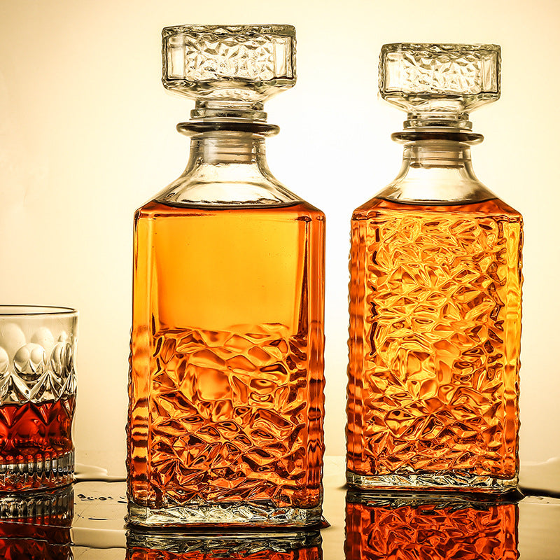 Classic Liquor Decanter-Wine and Whiskey Decanter