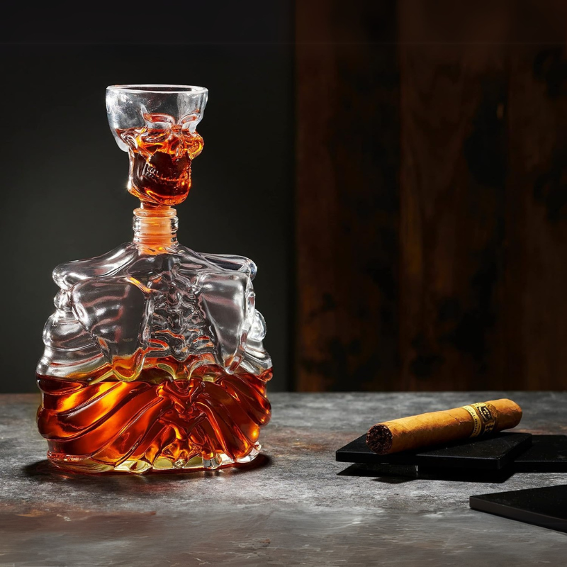 Cage Design Glass Decanter For Whiskey Enthusiasts