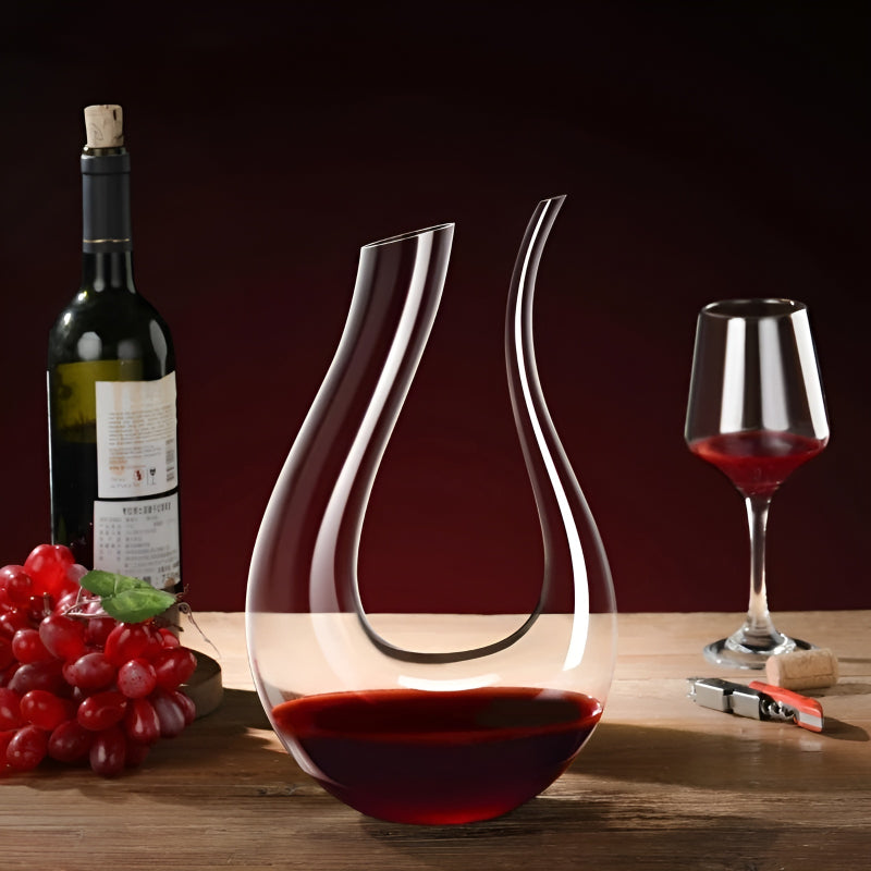 Glass Wine Decanter With Aerating Design And Slanted Spout-Wine and Whiskey Decanter
