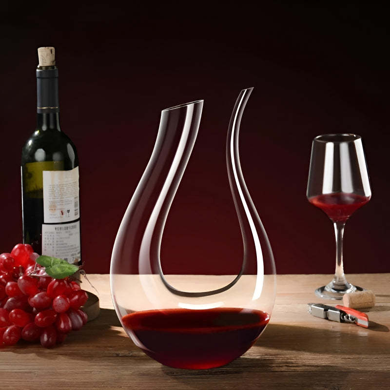 Glass Wine Decanter With Aerating Design And Slanted Spout-Wine and Whiskey Decanter