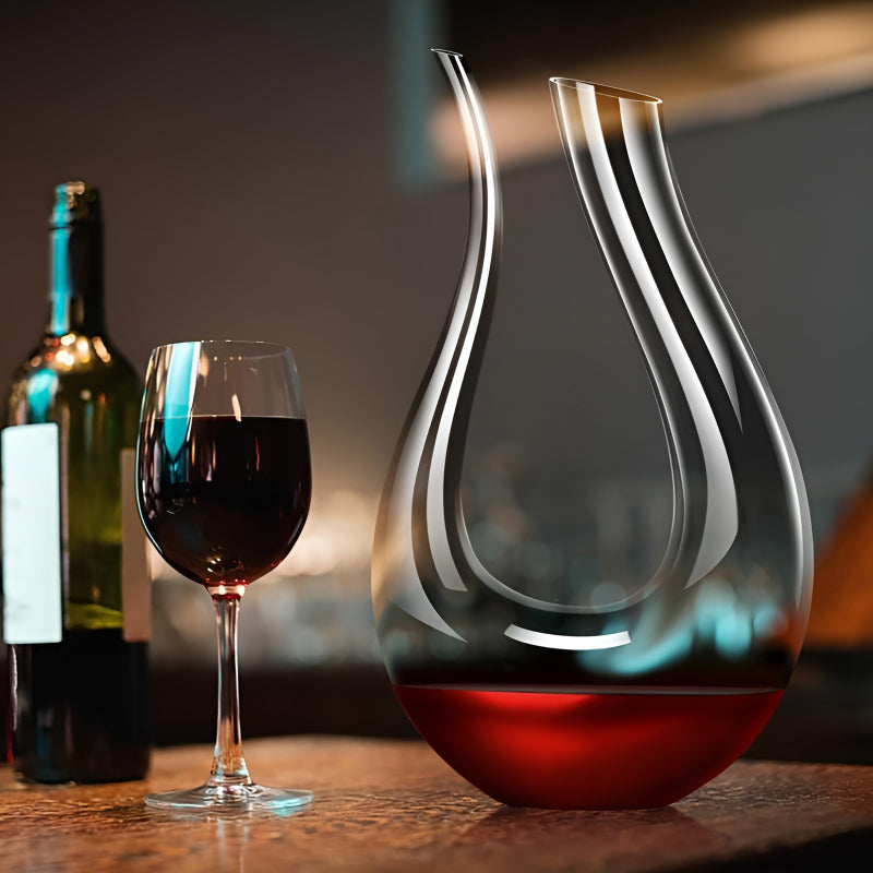 Glass Wine Decanter With Aerating Design And Slanted Spout-Wine and Whiskey Decanter
