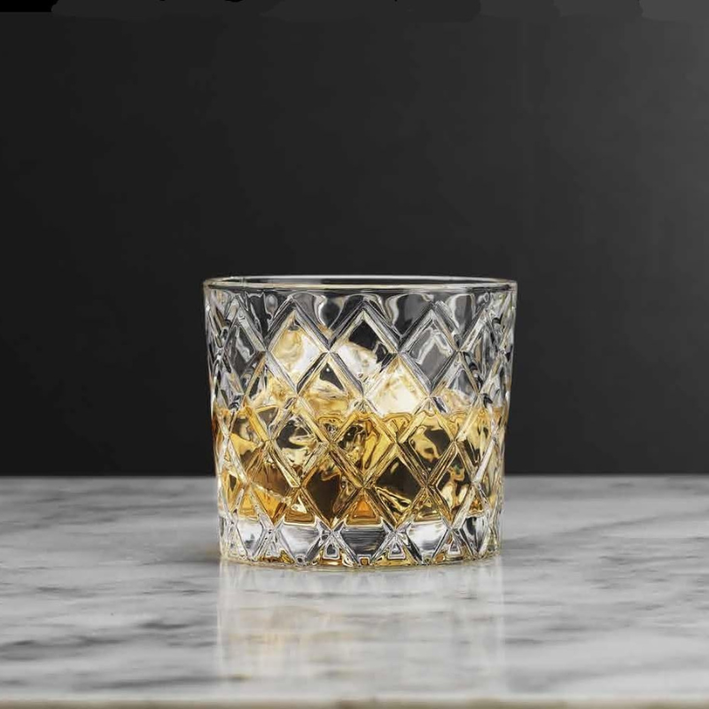 Pack OF 4 Diamond Whiskey Glasses Elegant Crystal Barware