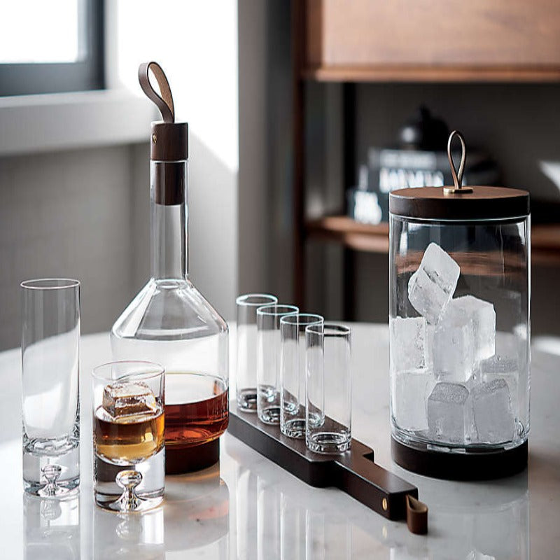 Super Stylish Glass Decanter-Wine and Whiskey Decanter