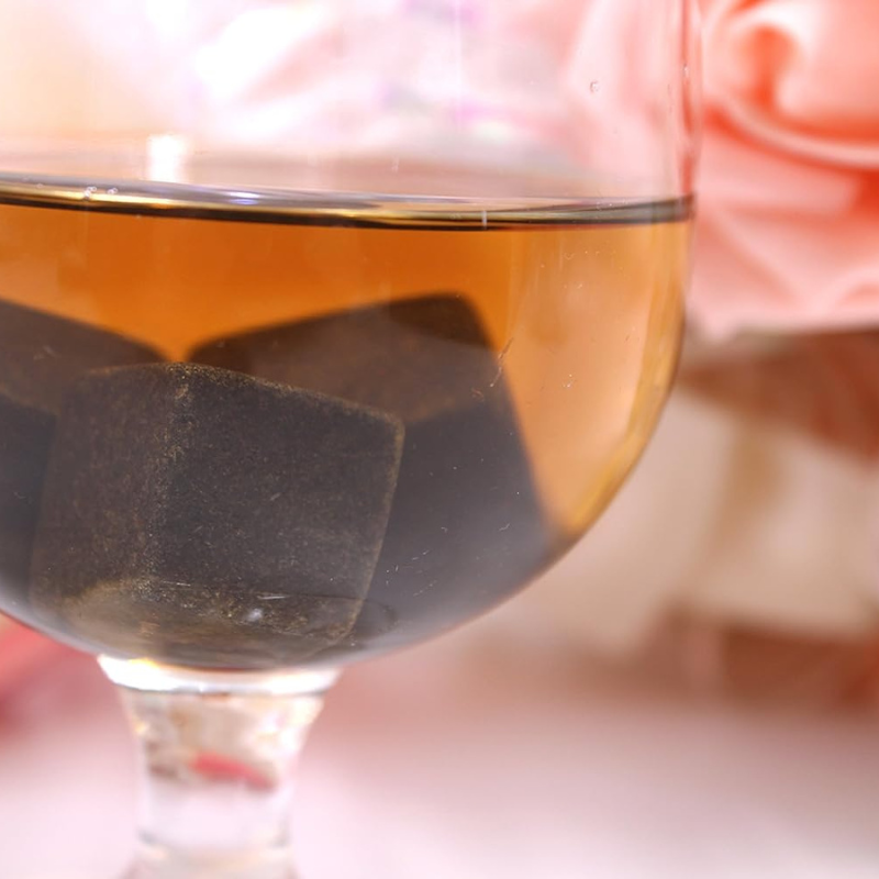 Reusable Whiskey Stones Set of 18 Chilling Rocks with Velvet Bags-Wine and Whiskey Decanter