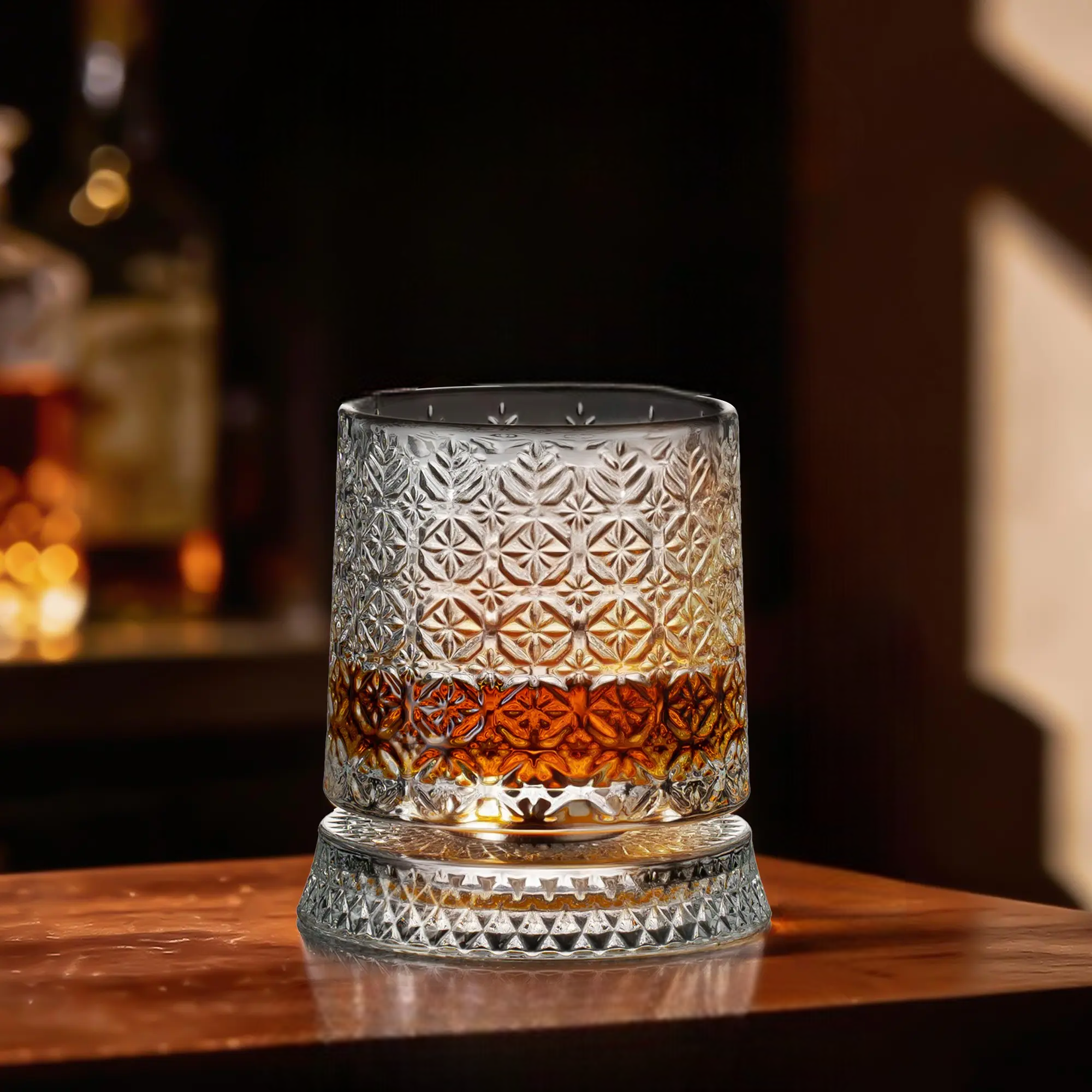 Spinning Crystal Glass Gift Set With Rotating Glasses and Ice Ball Molds