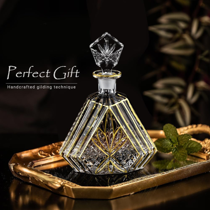 Trimmed Crystal Decanter Set With Two Glasses For Whiskey Gift Set-Wine and Whiskey Decanter