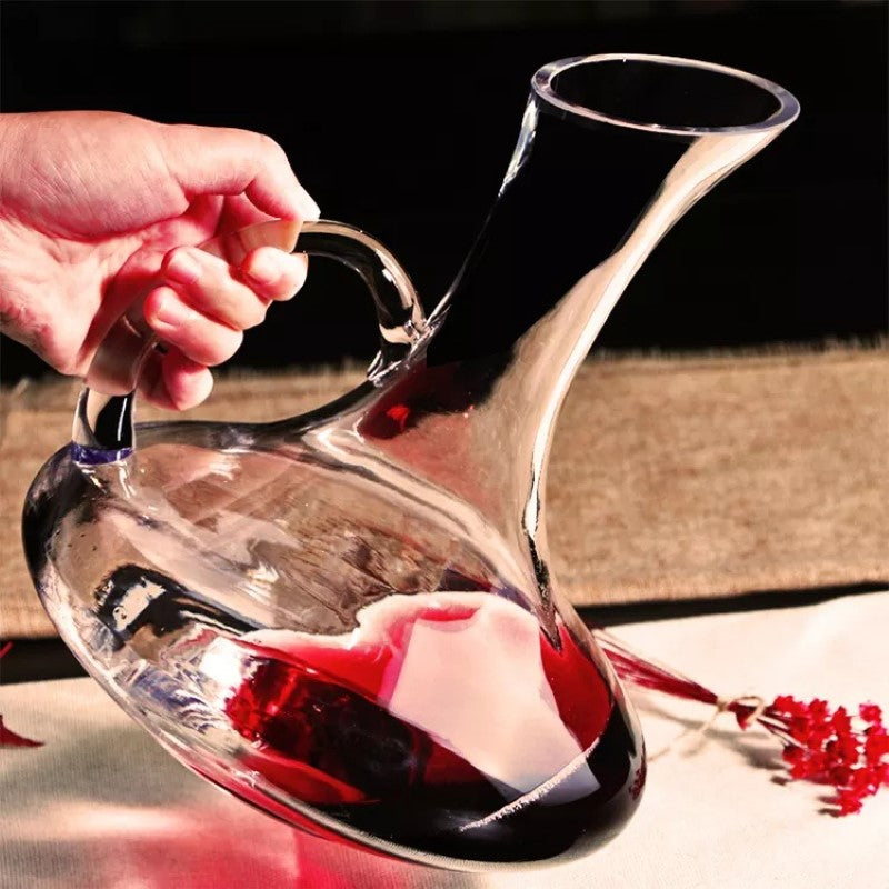 Classic Crystal Wine Decanter-Wine and Whiskey Decanter
