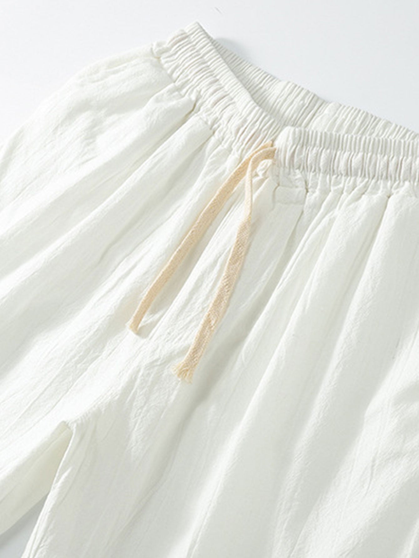 Classic Cotton Shorts With Drawstring-Waves And Trunks