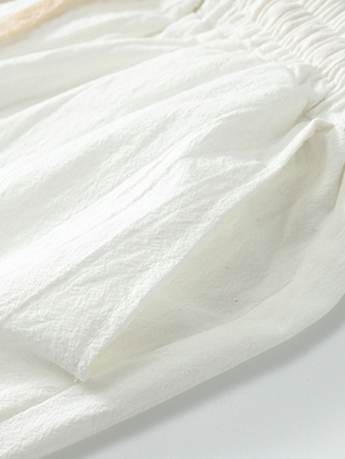 Classic Cotton Shorts With Drawstring-Waves And Trunks