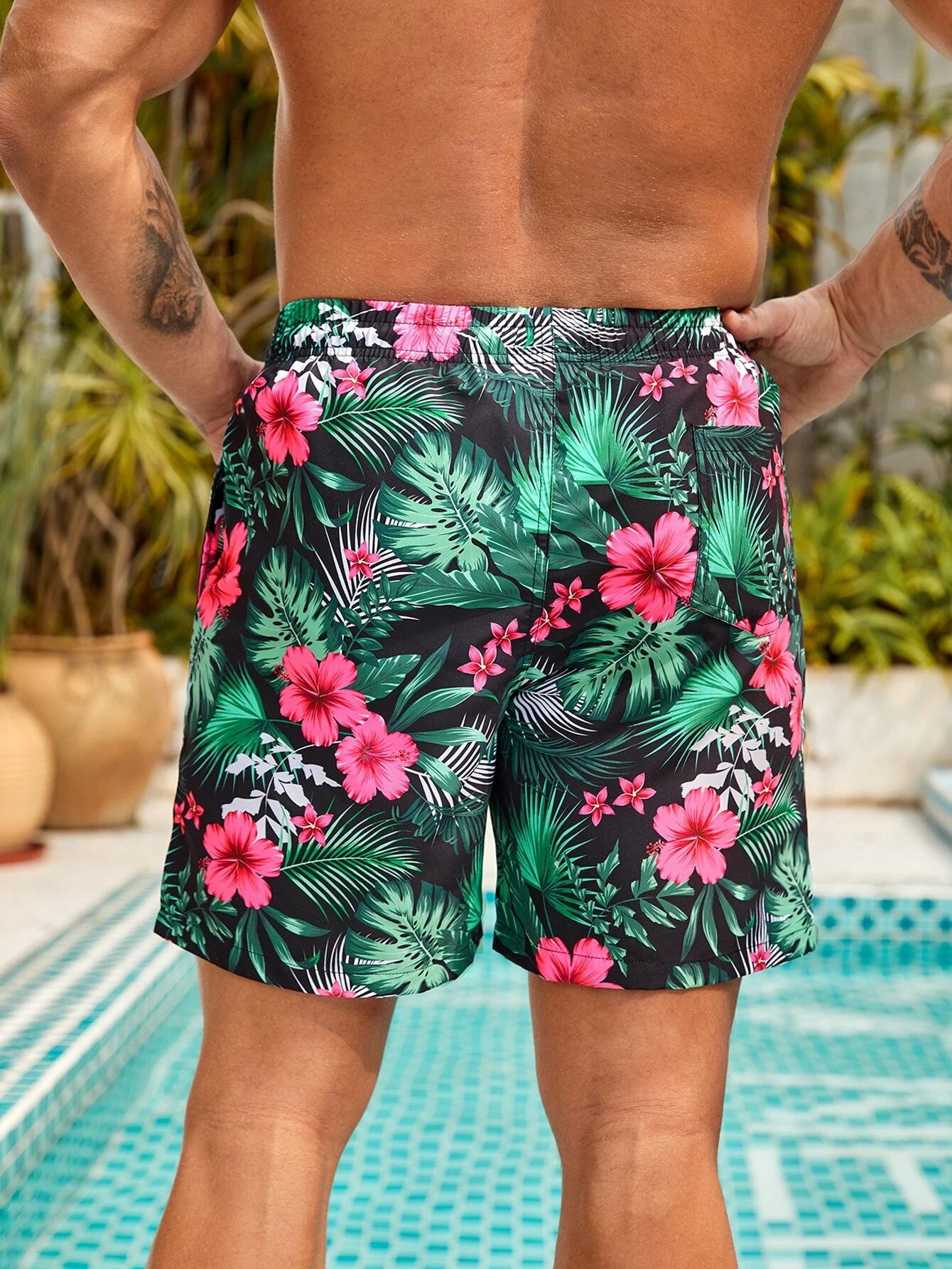 Tropical Print Swim Trunks With Pocket-Waves And Trunks