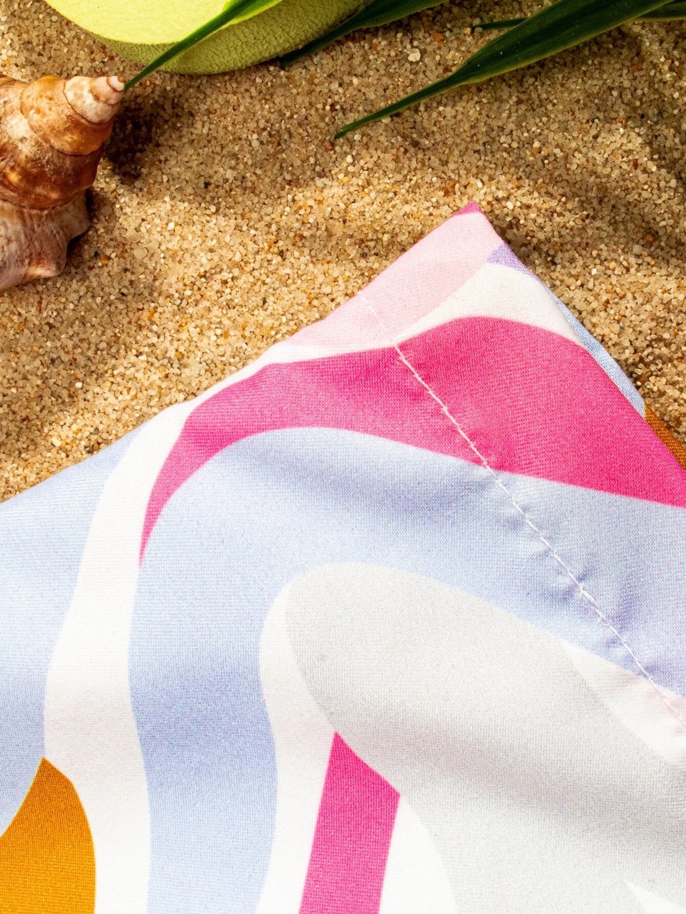 Allover Print Swim Trunks With Pocket-Waves And Trunks