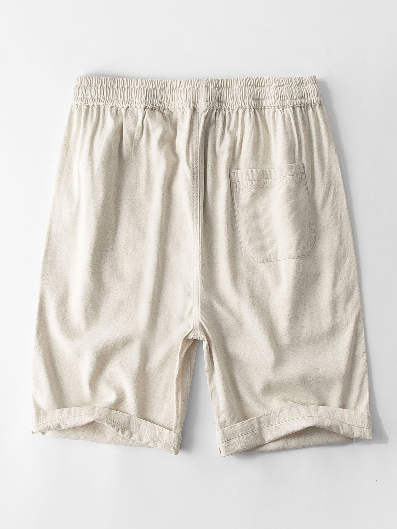 Stylish And Comfortable Shorts-Waves And Trunks