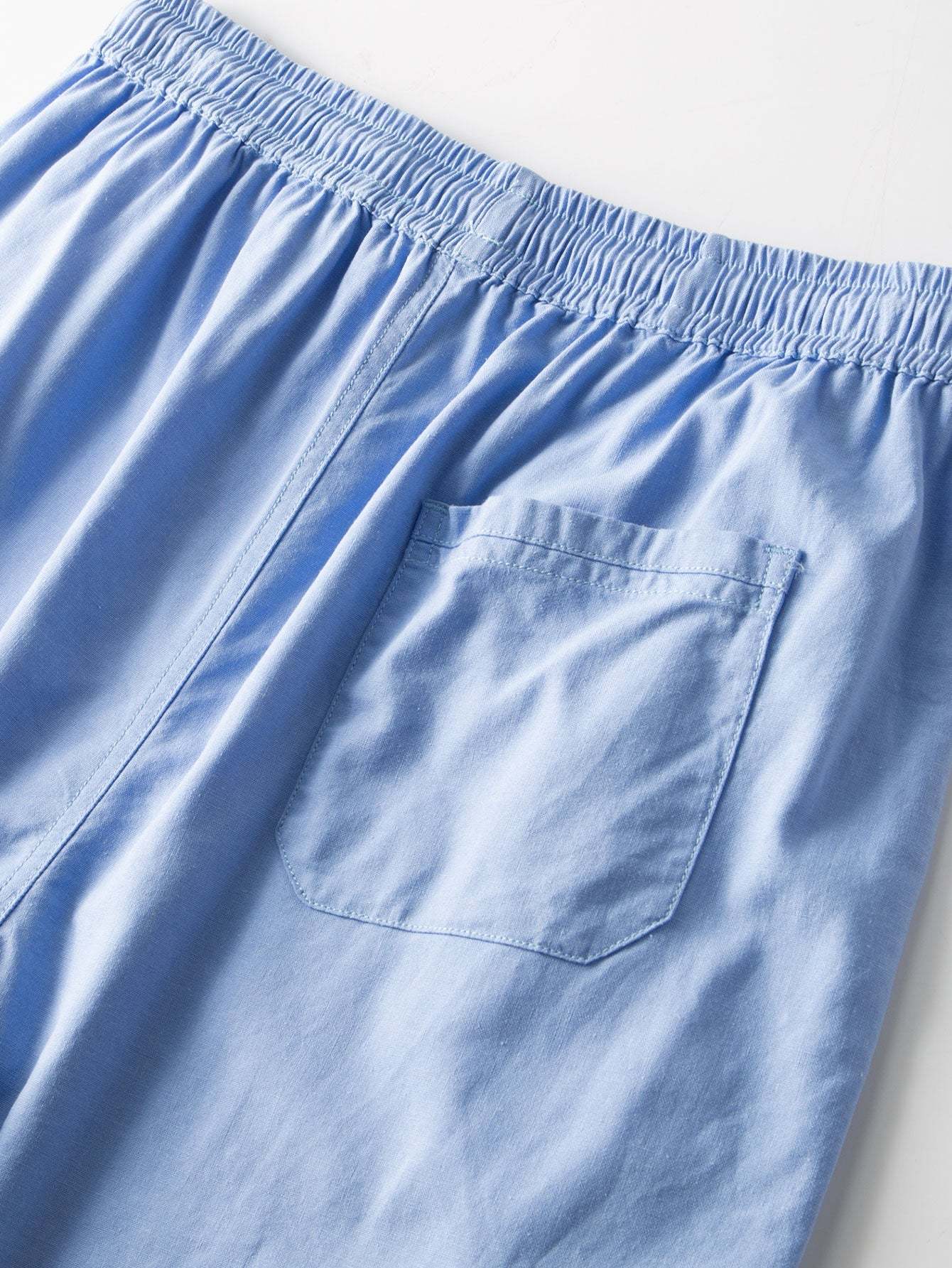 Stylish And Comfortable Shorts-Waves And Trunks